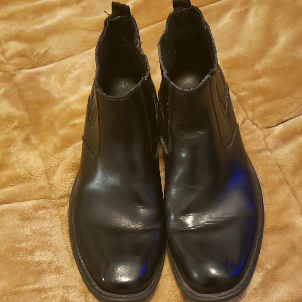 Perry Ellis Chelsea Ankle Boots